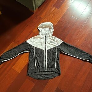 Women’s Nike Light Jacket